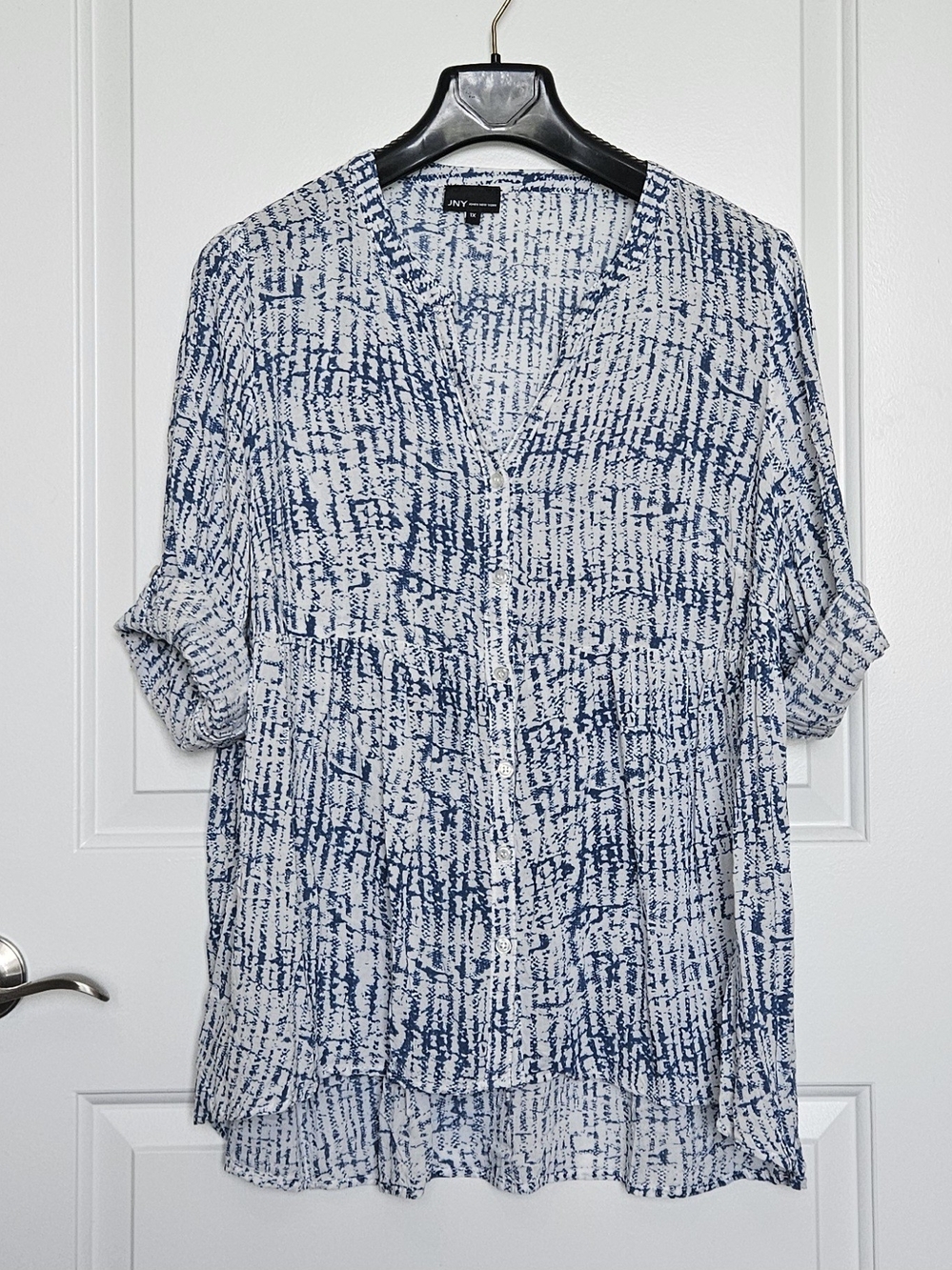 Jones New York Women's Plus Size 1X White and Navy Button Front Blouse